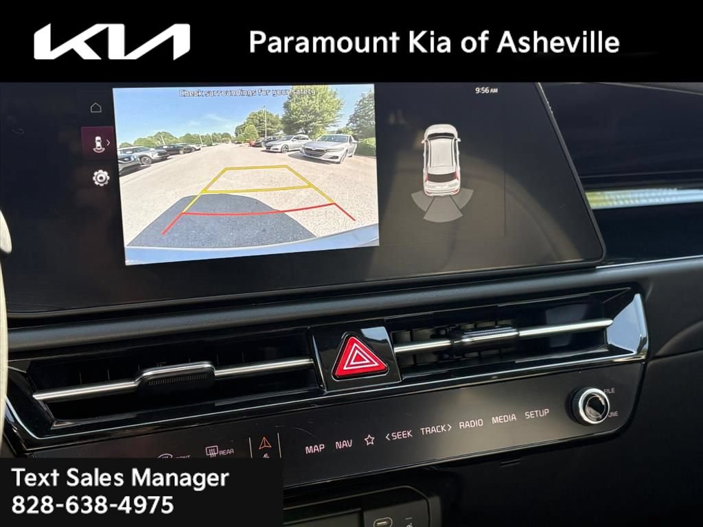 Certified 2025 Kia Niro EX Touring FWD image 11