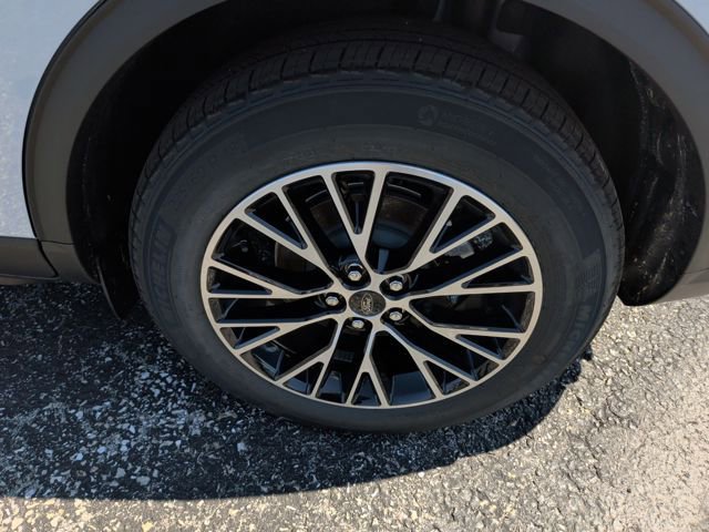 New 2026 Ford Escape SE FWD image 32