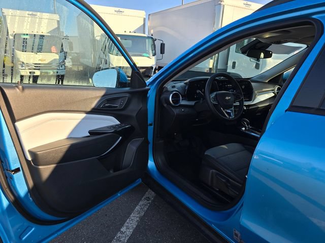 New 2026 Chevrolet Trax LT w/ Driver Confidence Package FWD image 19