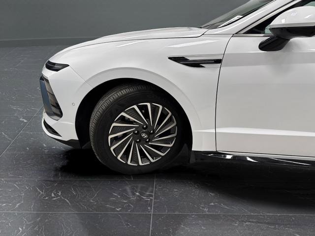 Used 2025 Hyundai Sonata Limited image 34