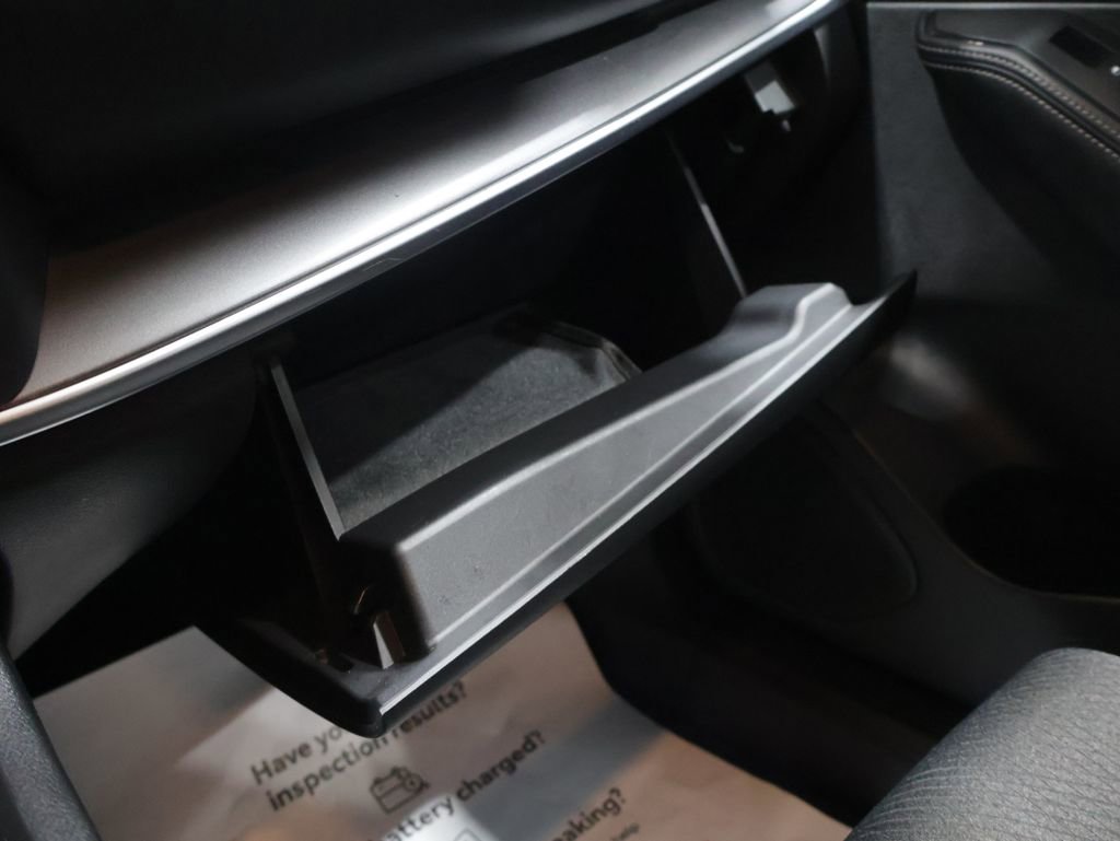 Used 2024 Nissan Rogue SV image 31