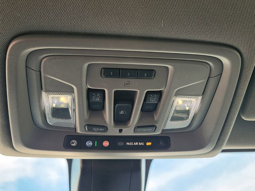 Used 2023 GMC Sierra 2500 Denali w/ Denali Ultimate Package AWD/4WD image 23