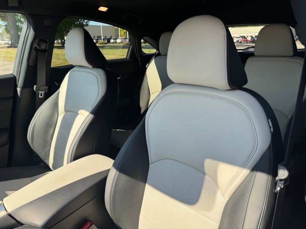 Used 2025 INFINITI QX55 Essential image 16