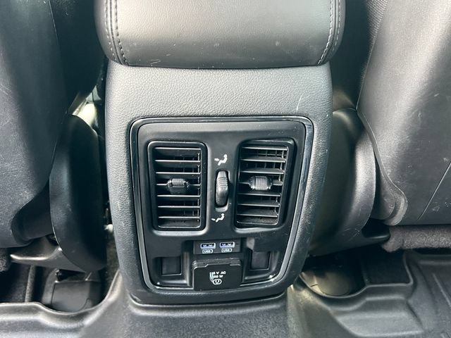Used 2020 Jeep Grand Cherokee Limited AWD/4WD image 37