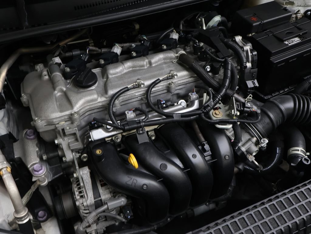 Used 2021 Toyota Corolla LE image 24