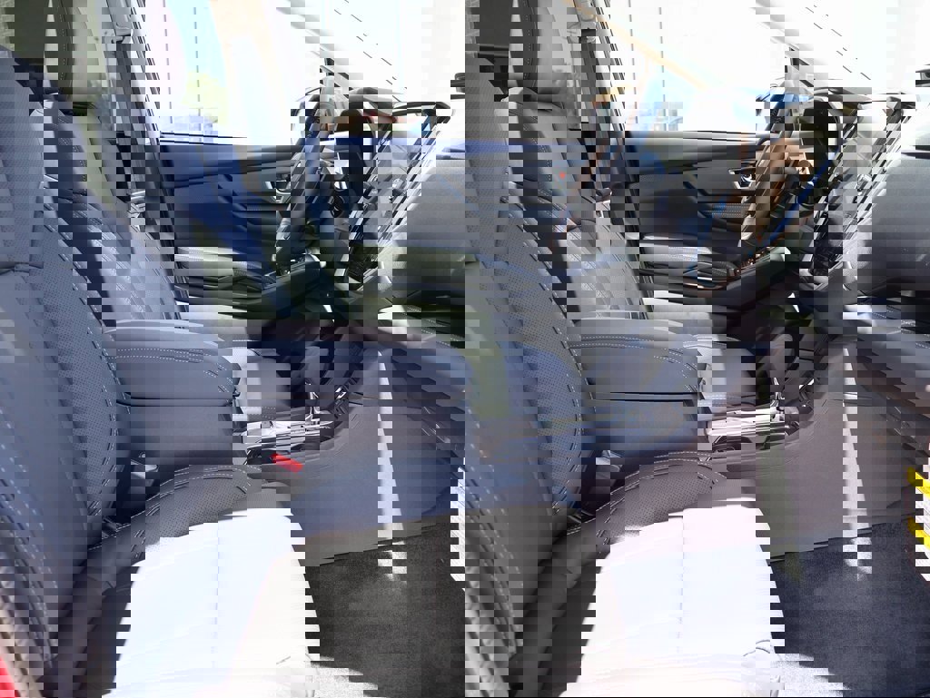 New 2025 Subaru Ascent Limited image 10