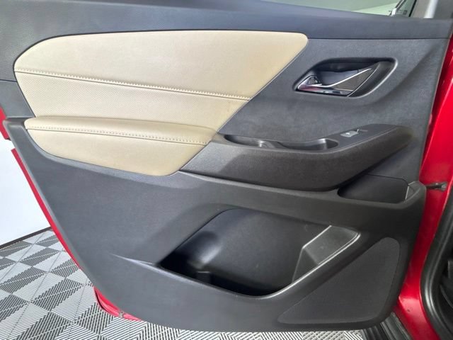 Used 2023 Chevrolet Traverse Premier w/ LPO, Floor Liner Package AWD/4WD image 27