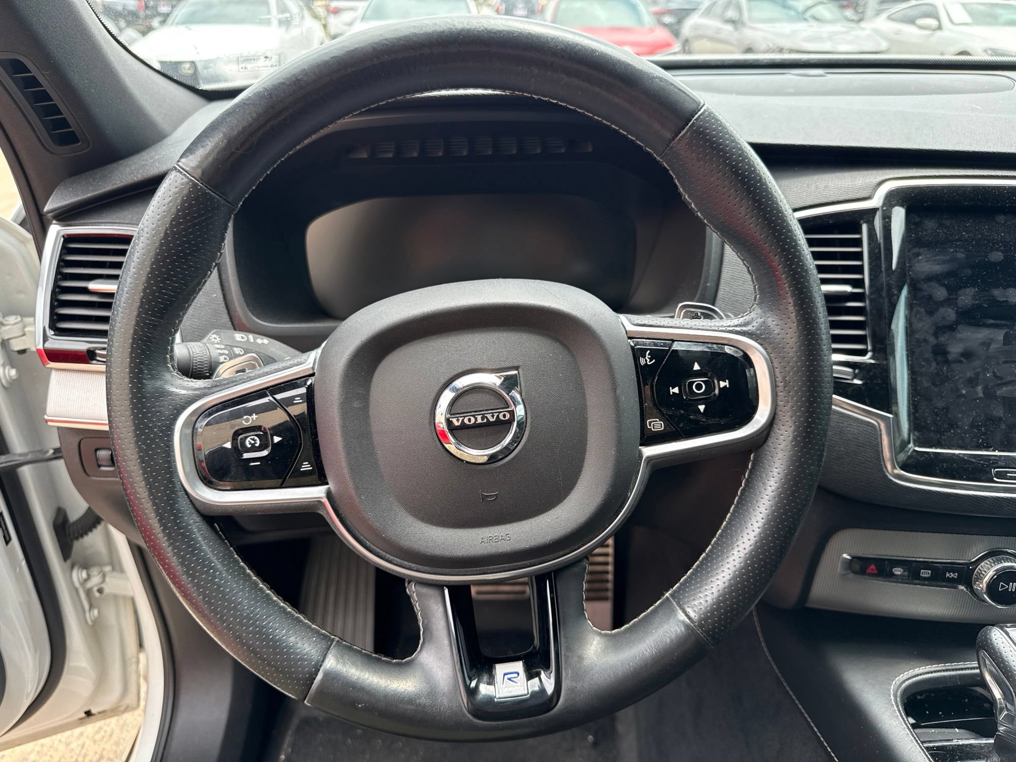 Used 2018 Volvo XC90 T5 R-Design w/ Convenience Package FWD image 14
