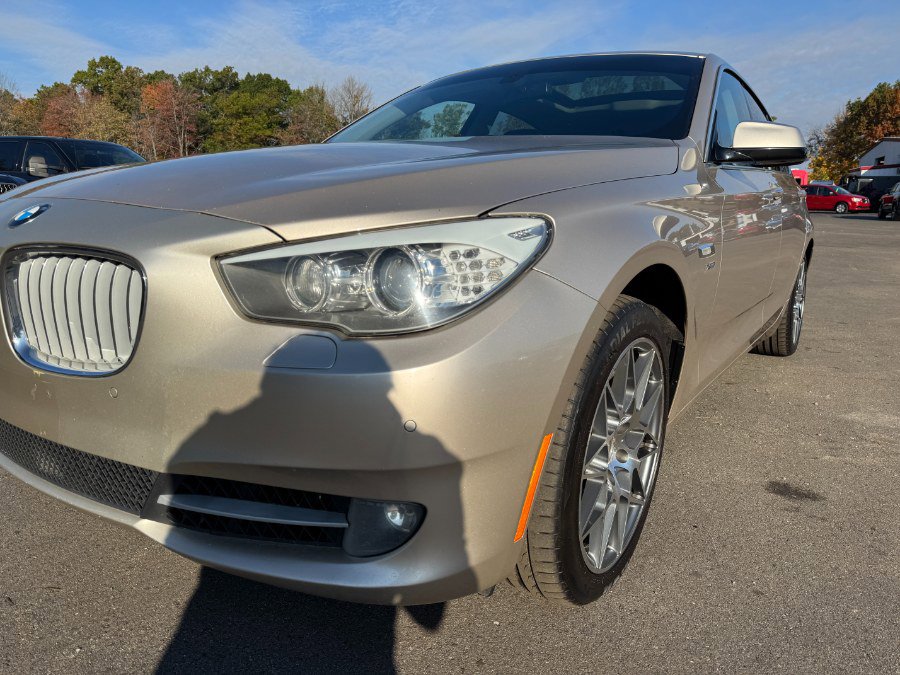 Used 2011 BMW 550i Gran Turismo xDrive image 9