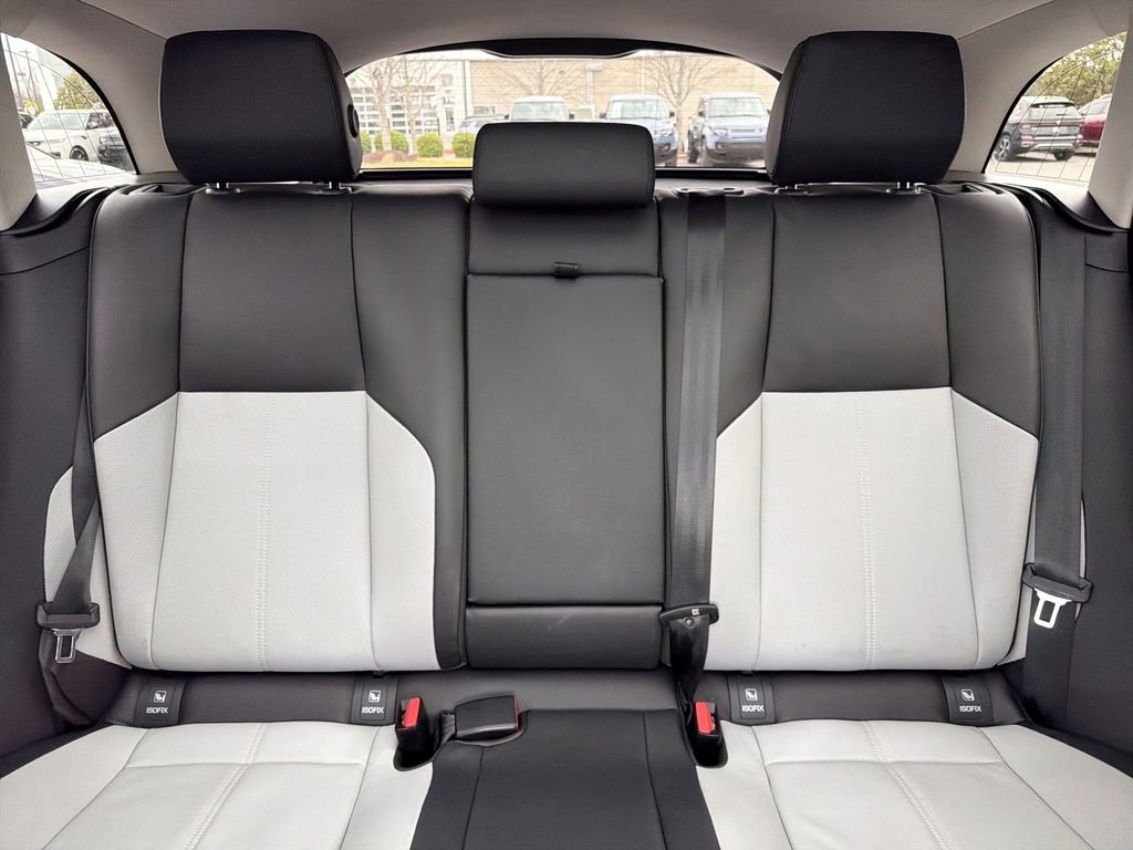 Used 2025 Land Rover Range Rover Velar S image 29