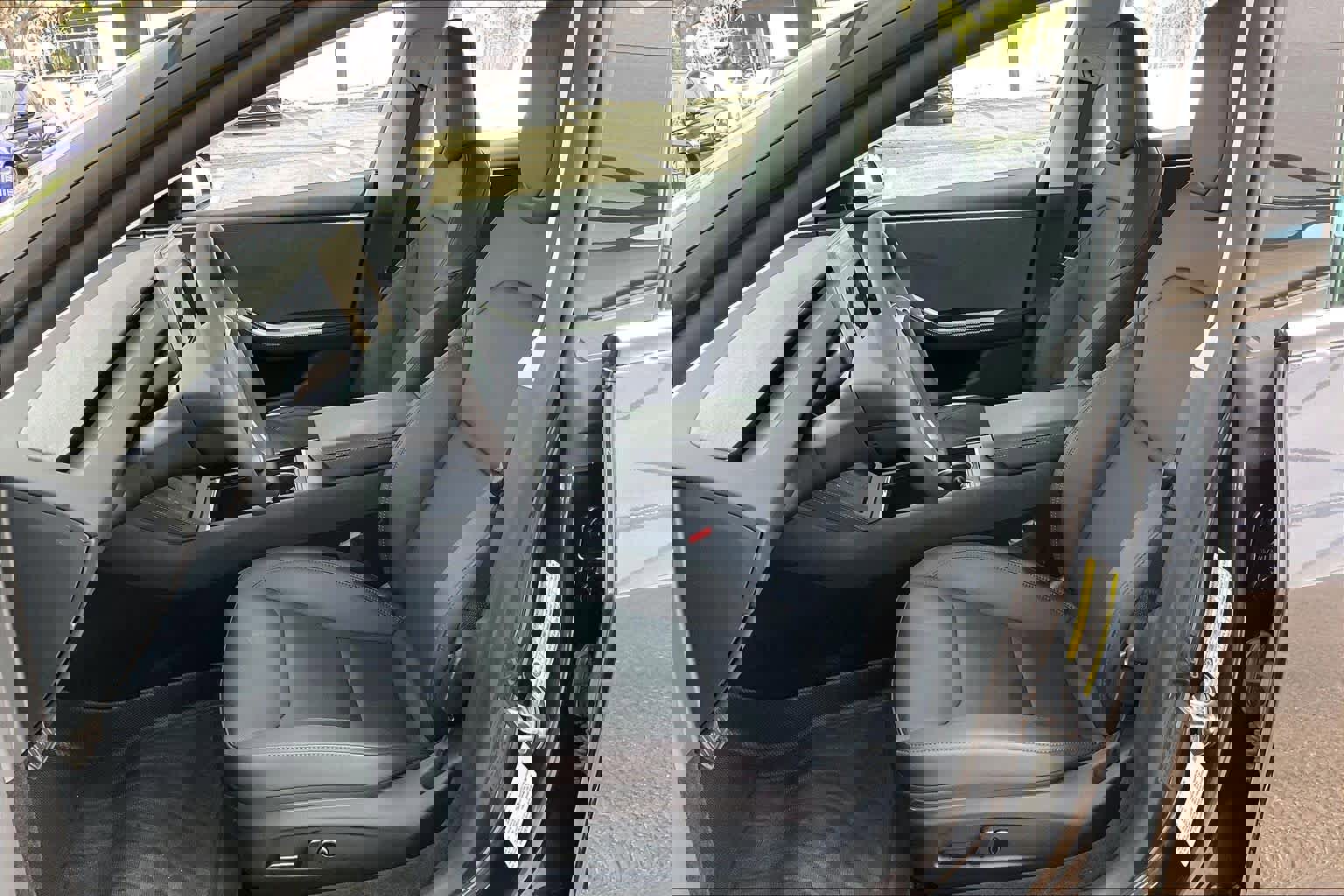 Used 2025 Tesla Model 3 Long Range image 7