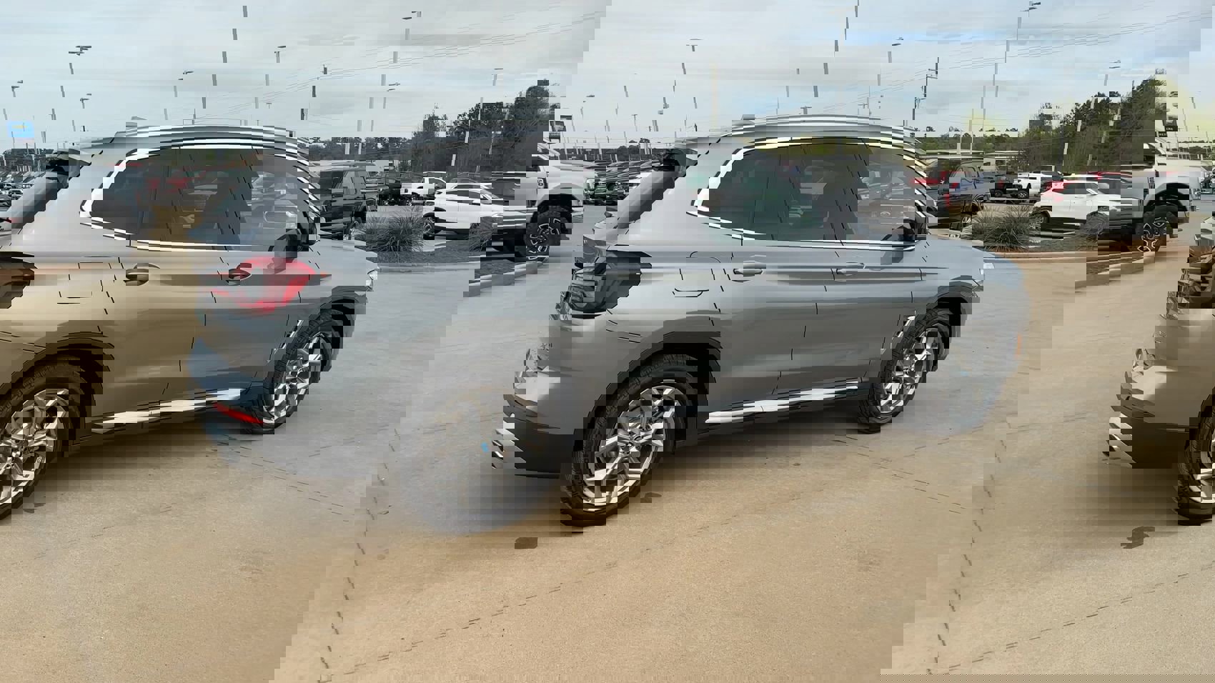 Used 2024 BMW X3 sDrive30i w/ Convenience Package image 8