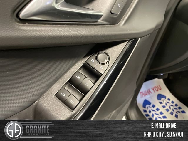 Used 2025 Chevrolet Equinox LT w/ Convenience Package II image 17