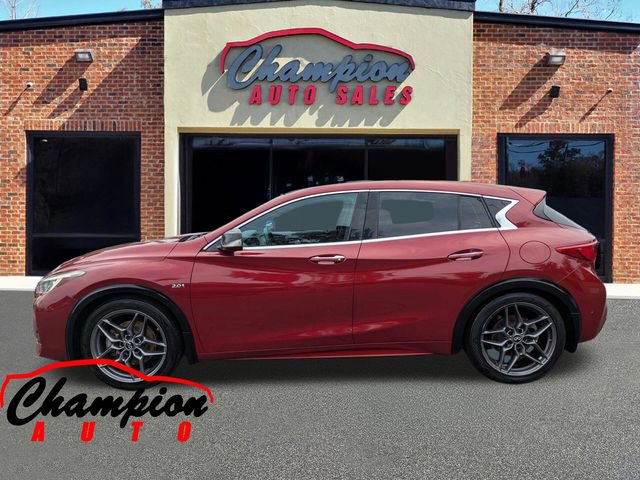 Used 2018 INFINITI QX30 Sport w/ Sport Leather Package FWD image 10
