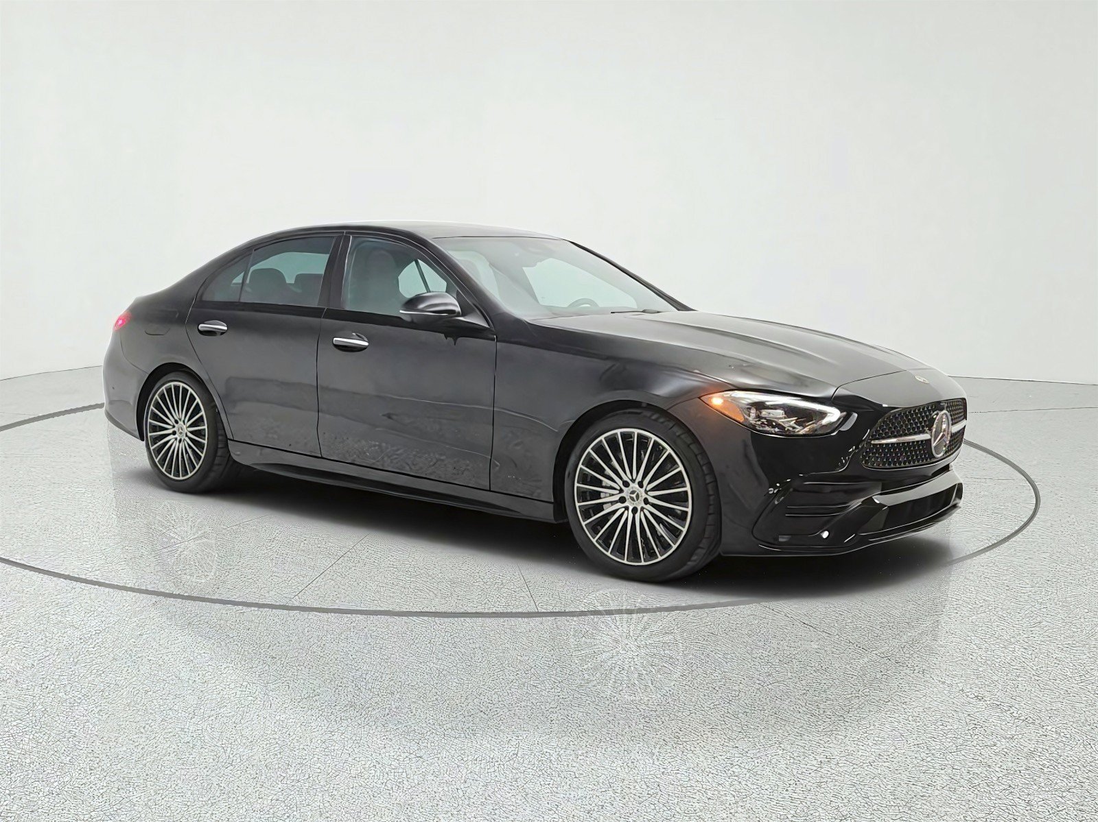 Used 2024 Mercedes-Benz C 300 Sedan image 3