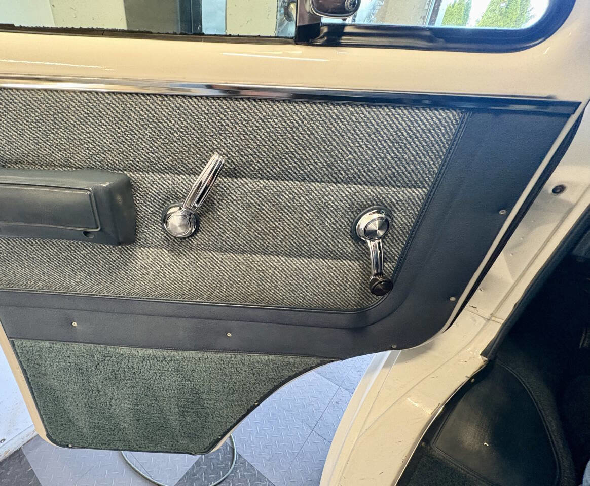 Used 1995 GMC G3500 Rally image 32