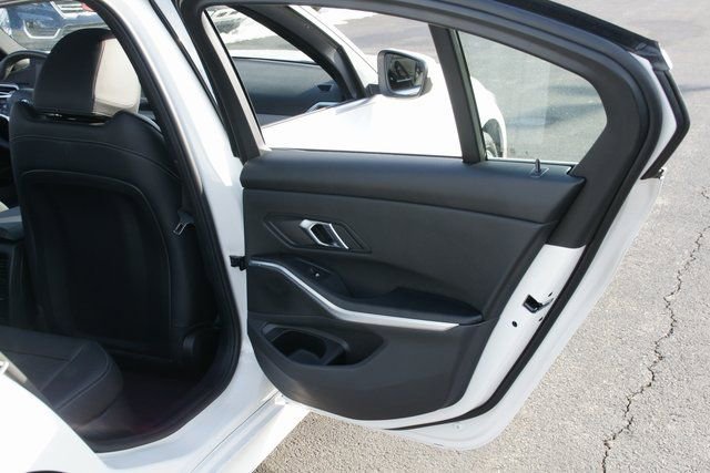 Used 2025 BMW 330i xDrive Sedan image 31