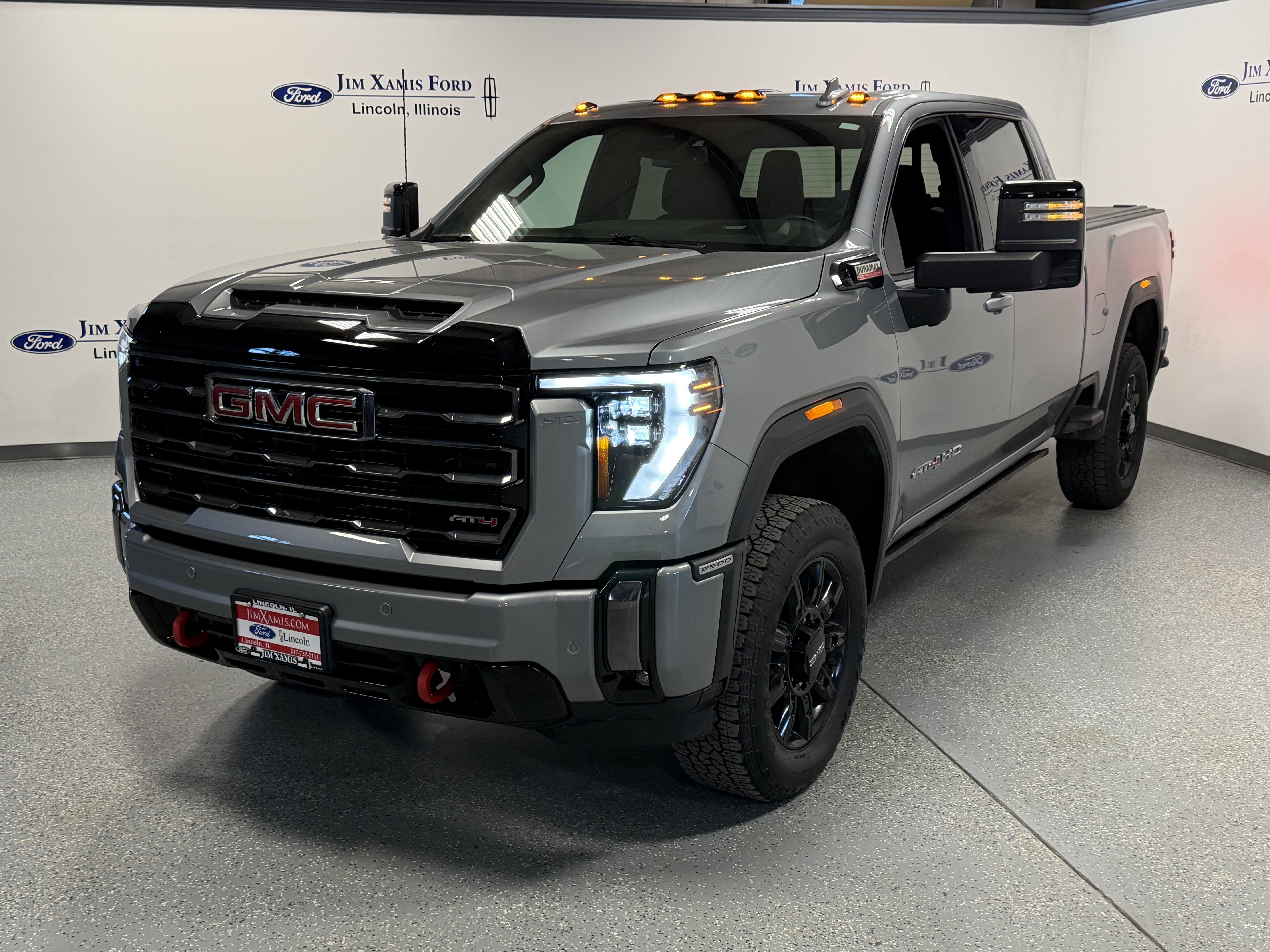 Used 2024 GMC Sierra 2500 AT4 w/ AT4 Preferred Package AWD/4WD image 3