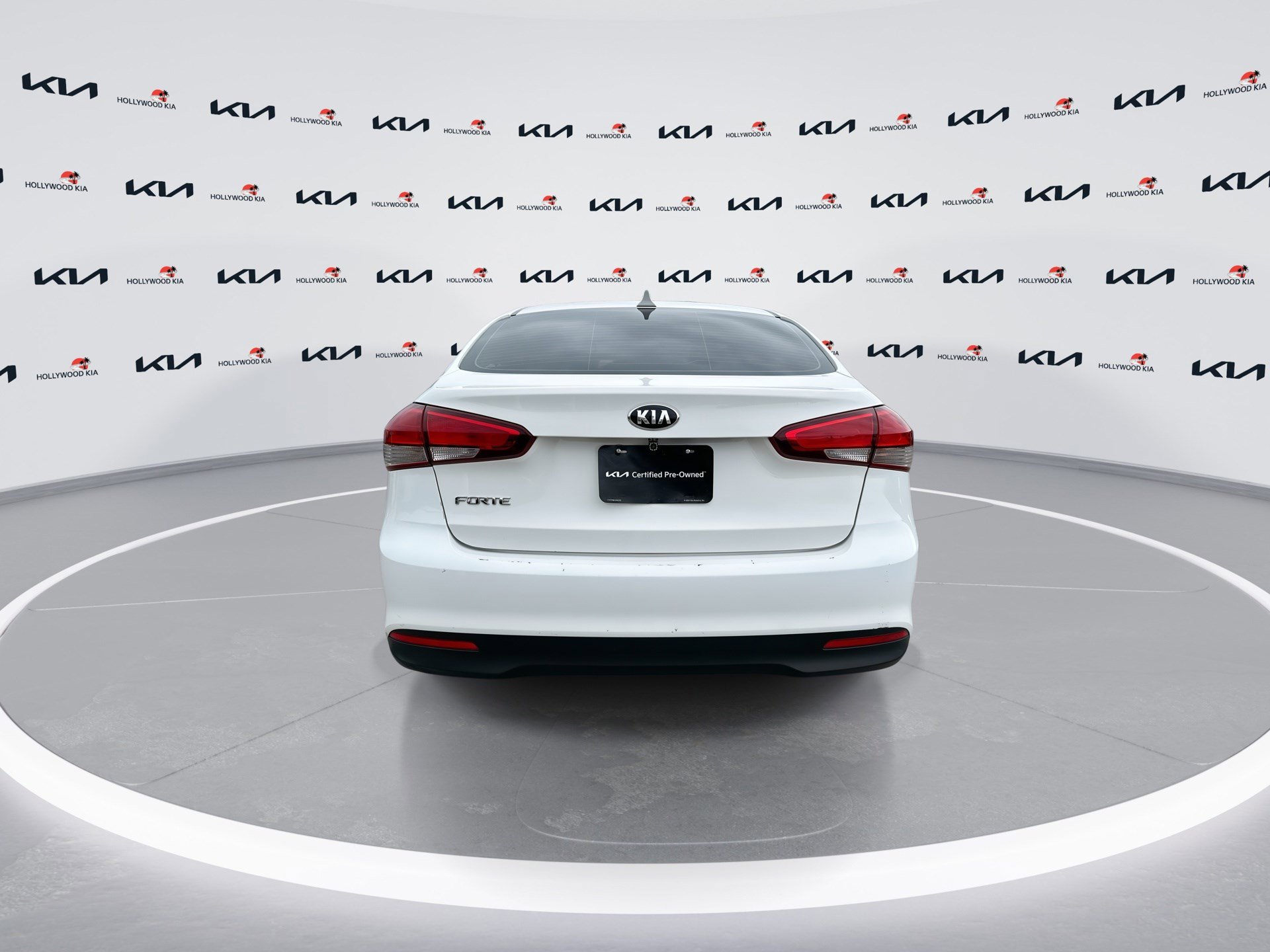 Used 2018 Kia Forte LX image 7