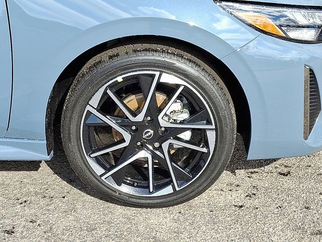 New 2025 Nissan Sentra SR w/ SR Premium Package image 7