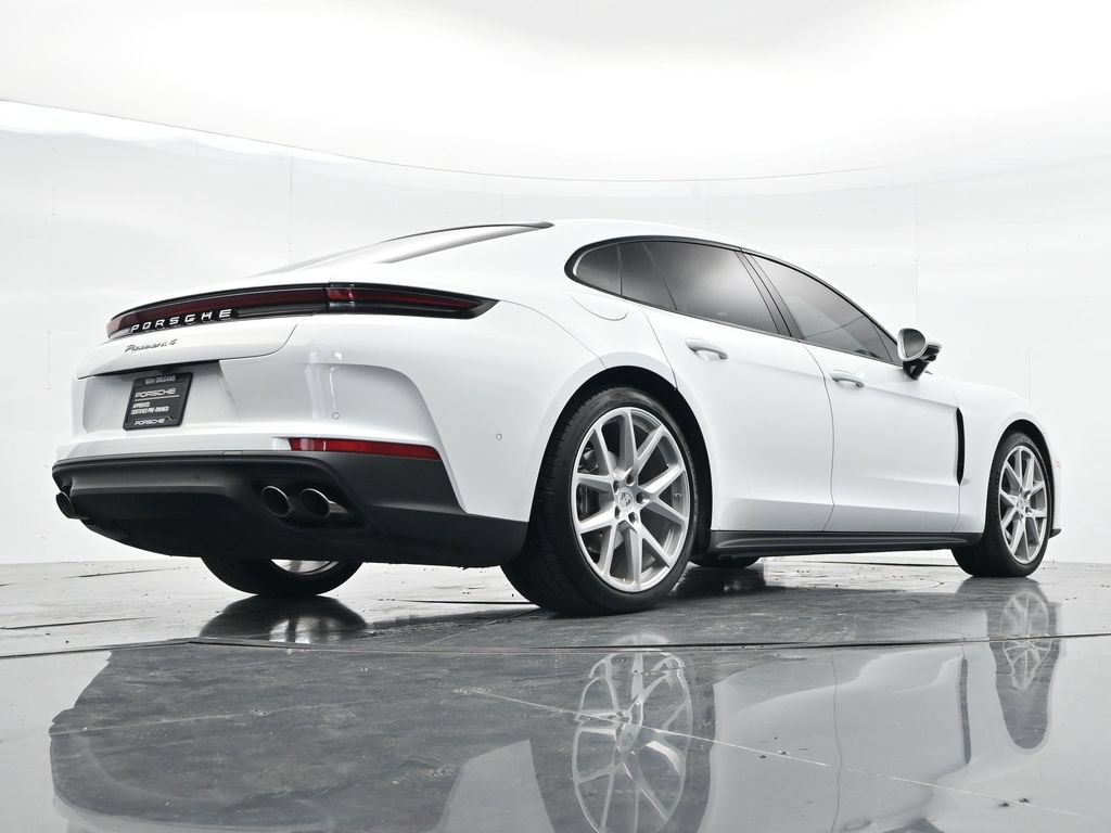 Certified 2024 Porsche Panamera 4 AWD/4WD image 28