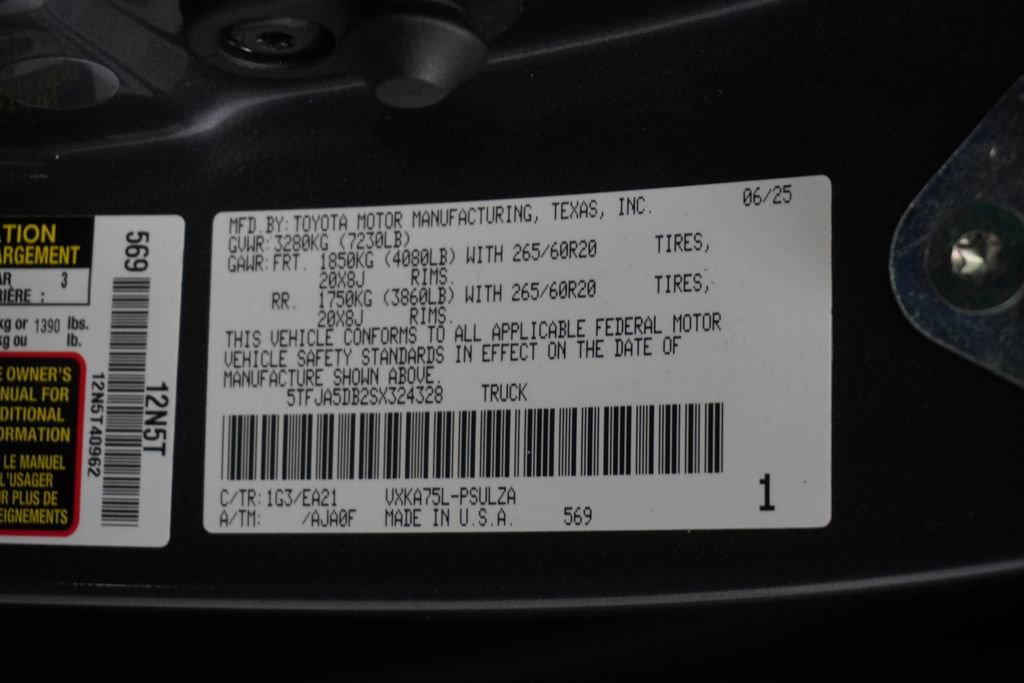 Used 2025 Toyota Tundra Limited image 57