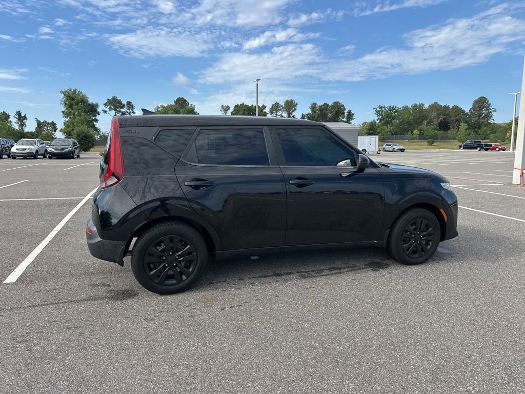 Used 2020 Kia Soul LX FWD image 4
