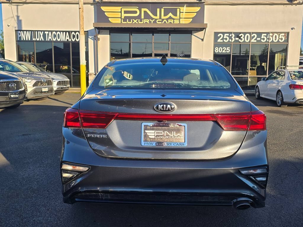 Used 2019 Kia Forte LXS FWD image 8