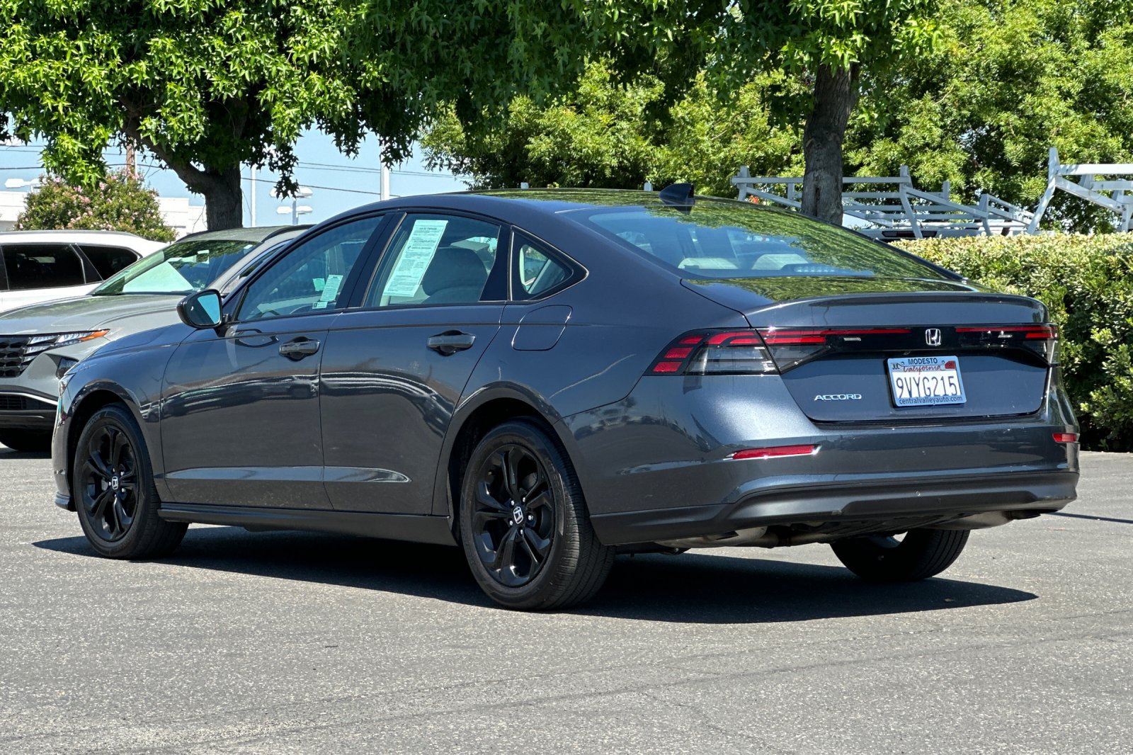 Used 2025 Honda Accord SE image 6