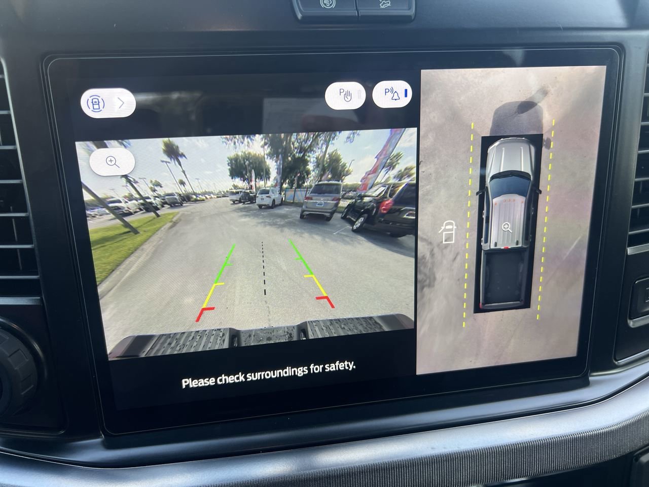 New 2026 Ford F250 Platinum w/ FX4 Off-Road Package image 25