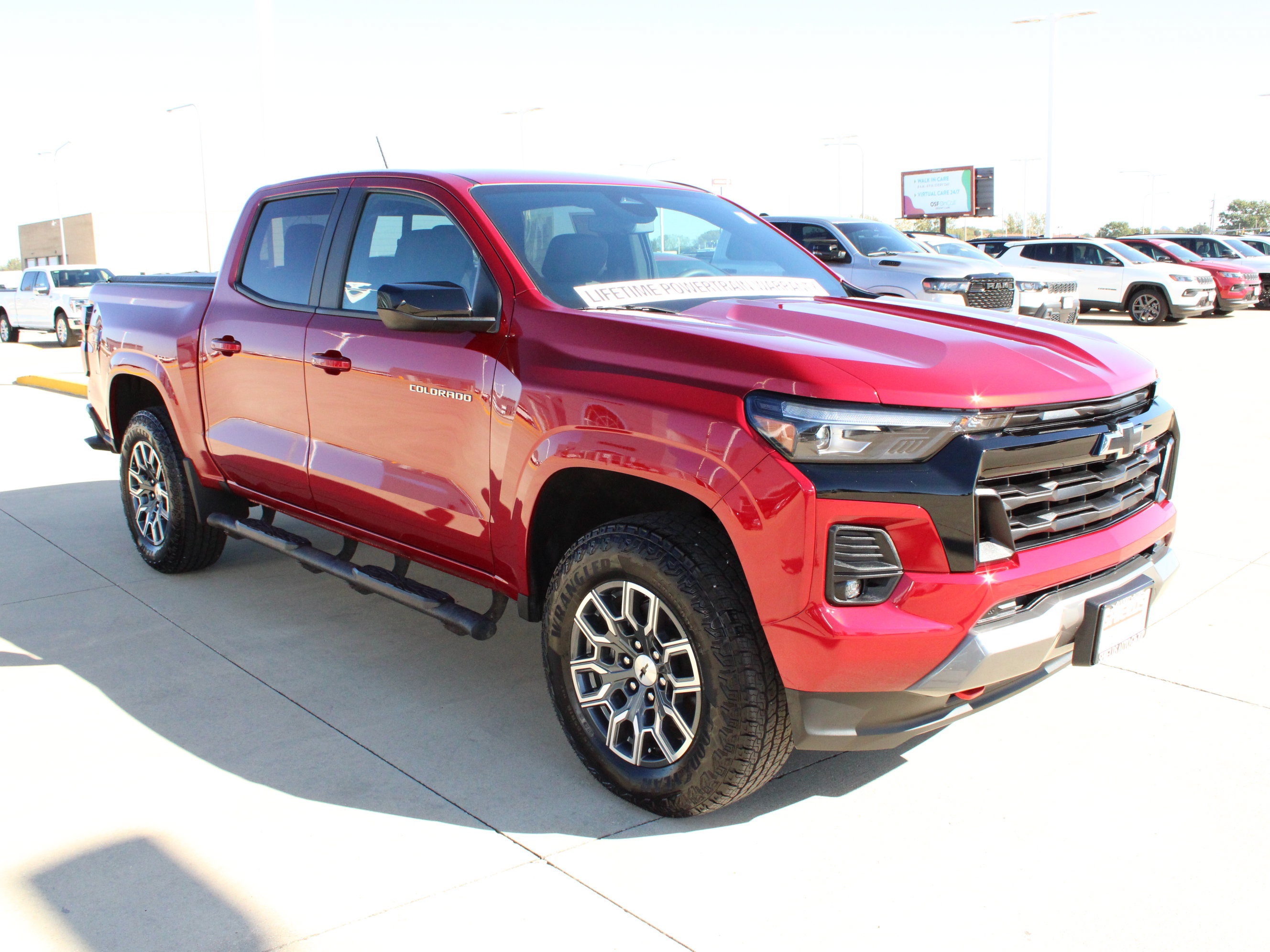 Used 2024 Chevrolet Colorado Z71 w/ Advanced Trailering Package AWD/4WD image 10