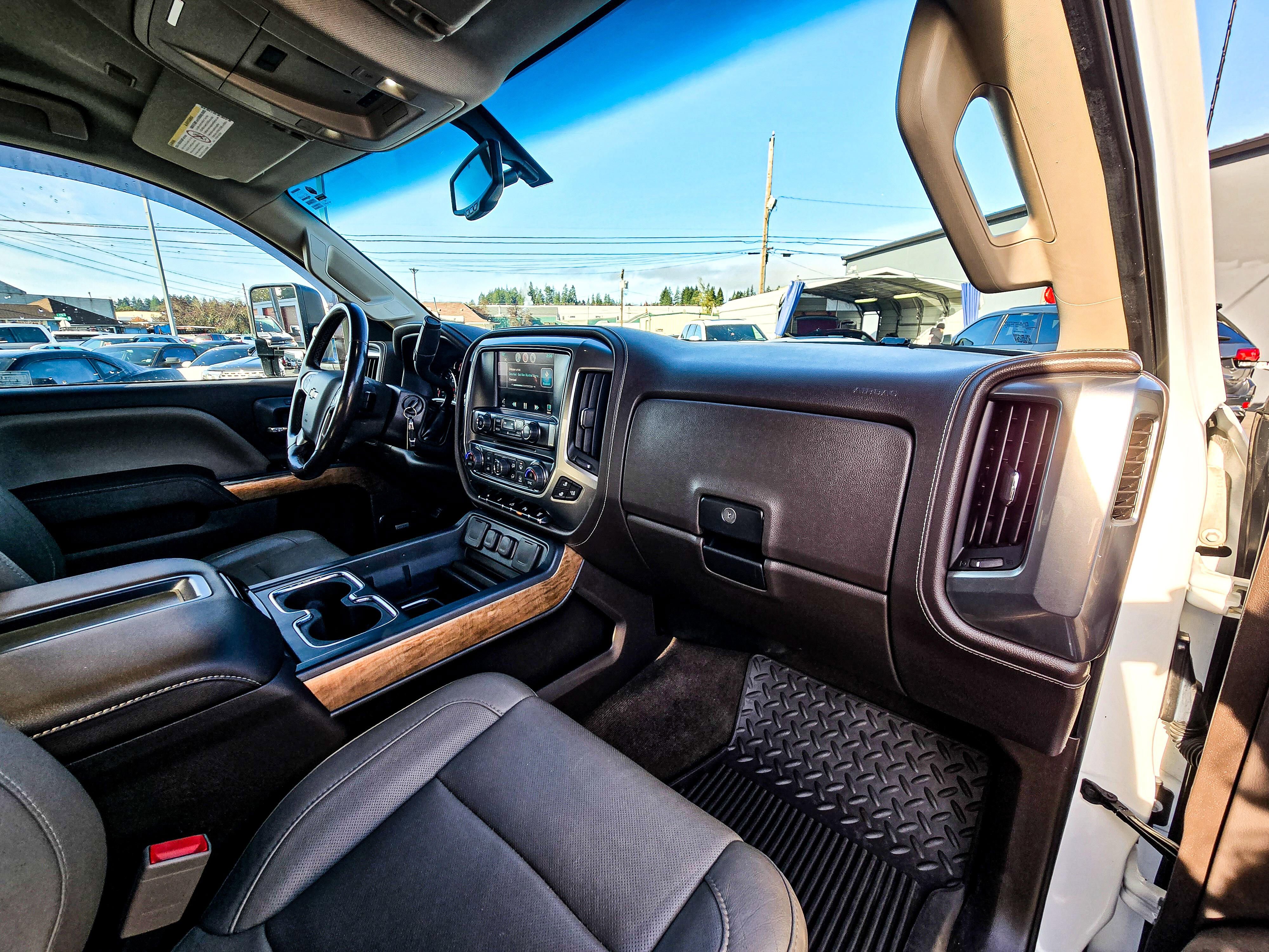 Used 2015 Chevrolet Silverado 2500 LTZ w/ Duramax Plus Package image 13