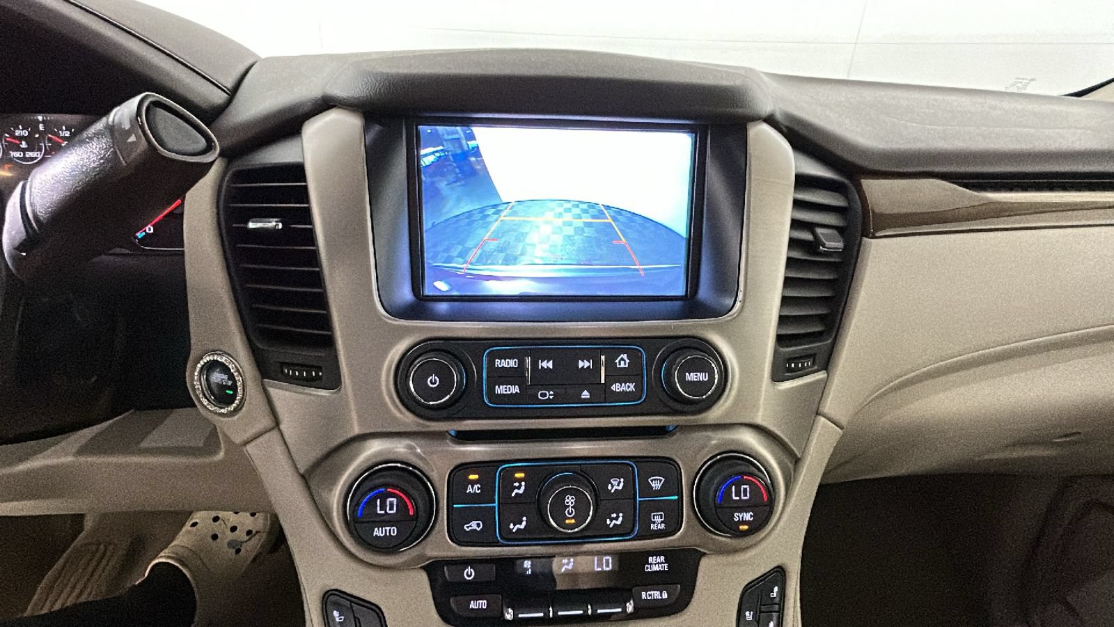 Used 2017 GMC Yukon Denali AWD/4WD image 28