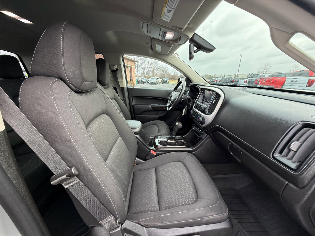 Used 2017 GMC Canyon SLE w/ SLE Convenience Package image 23