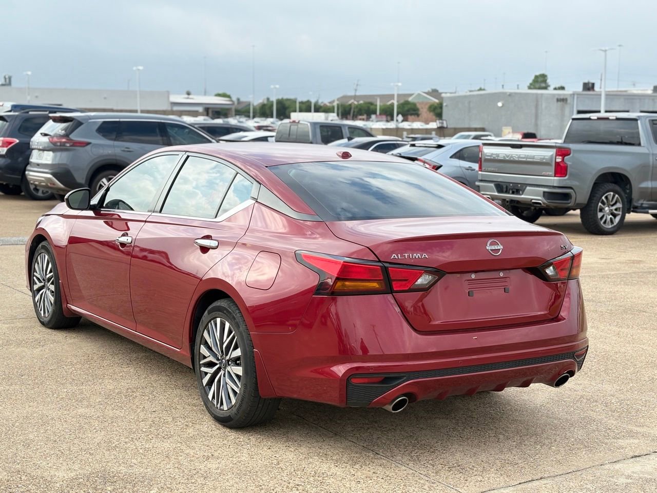 Certified 2024 Nissan Altima 2.5 SV w/ SV Premium Package FWD image 5