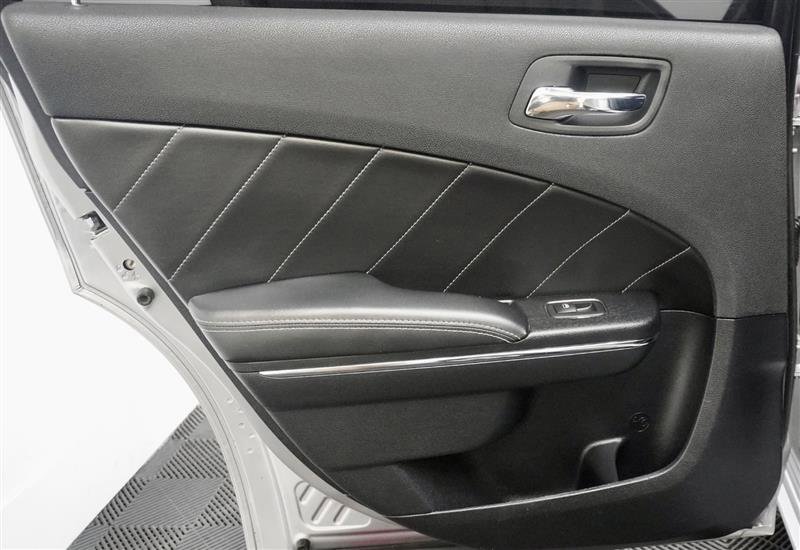 Used 2011 Dodge Charger R/T RWD image 10