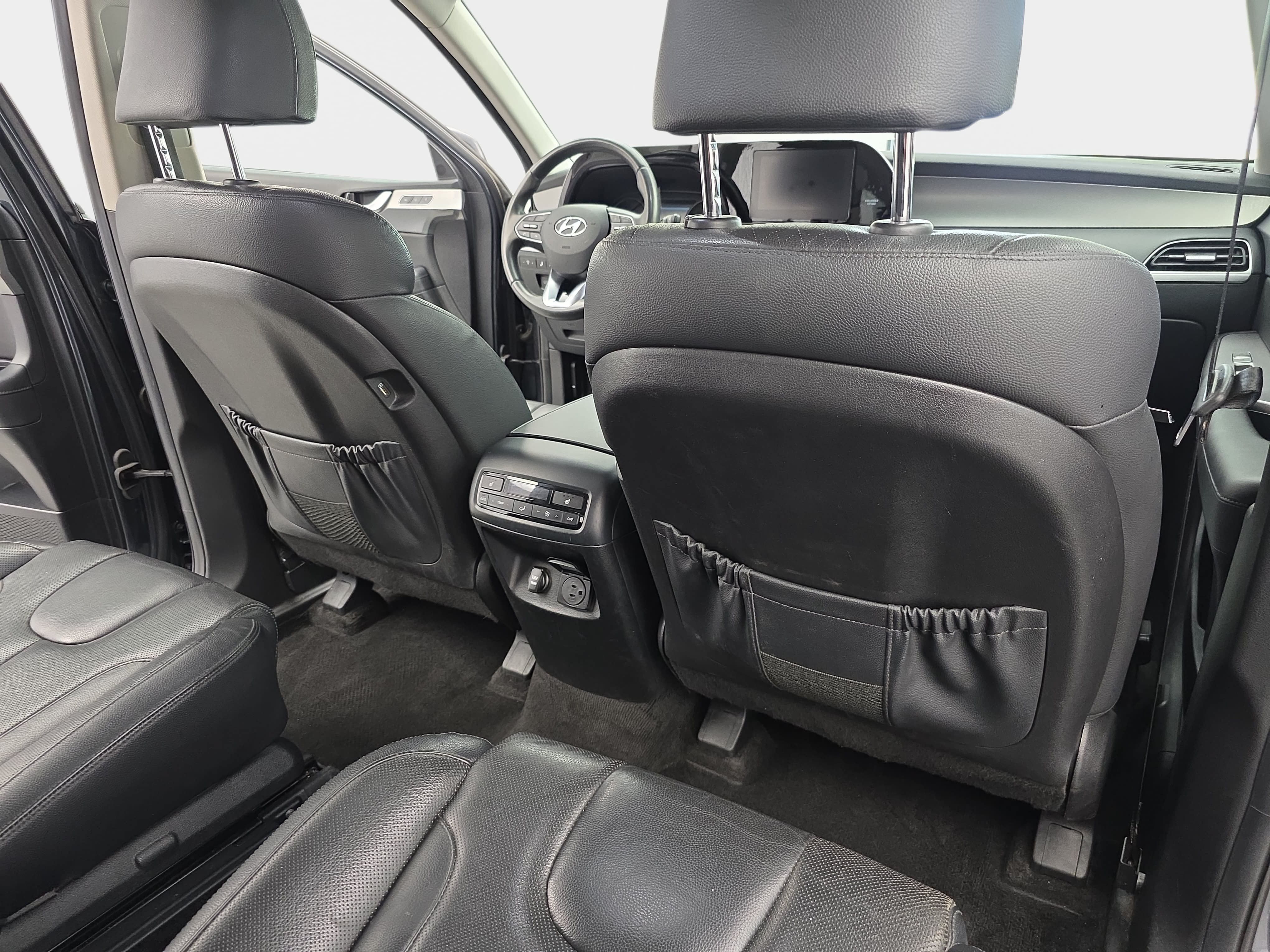 Used 2020 Hyundai Palisade SEL w/ Premium Package FWD image 11