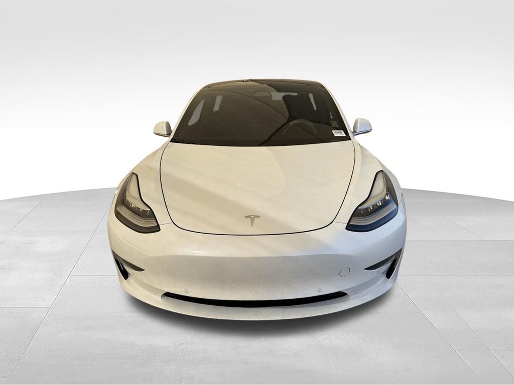 Used 2020 Tesla Model 3 Standard Range Plus RWD image 3