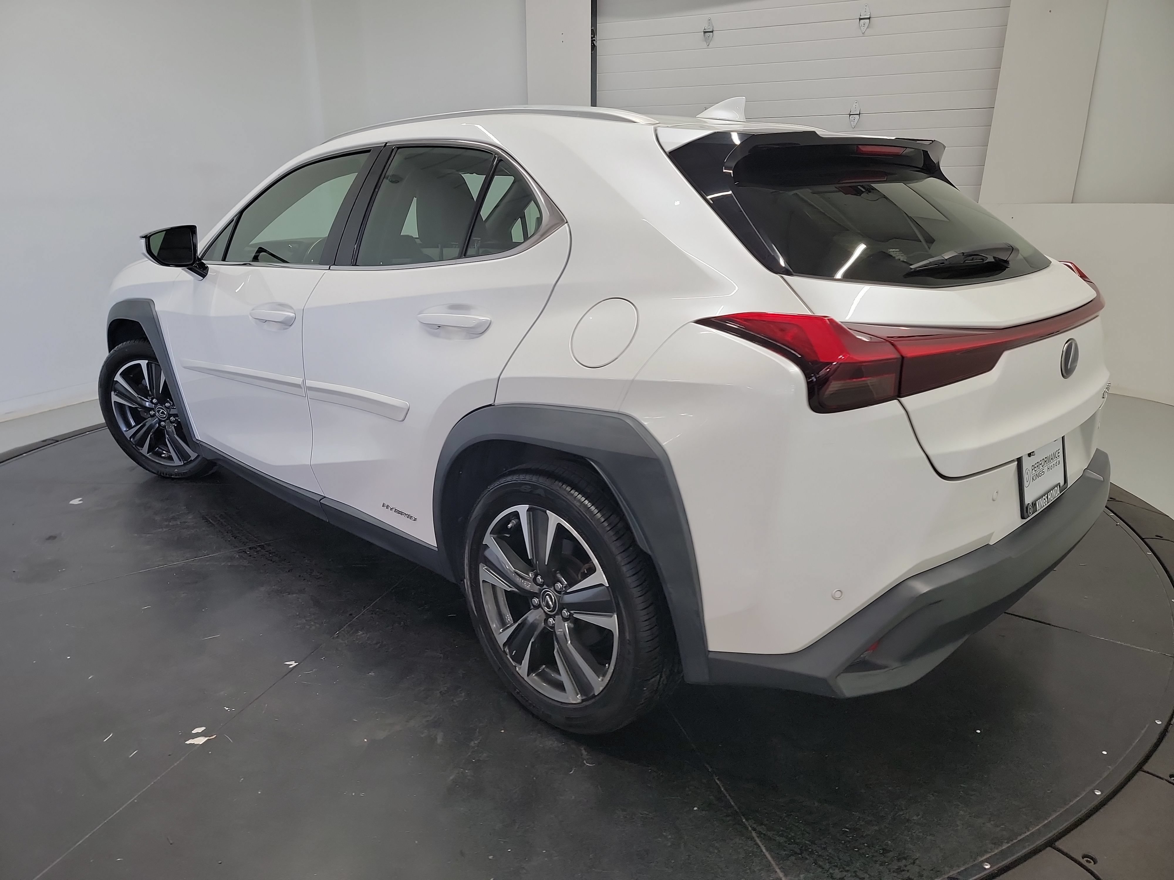 Used 2019 Lexus UX 250h AWD/4WD image 6