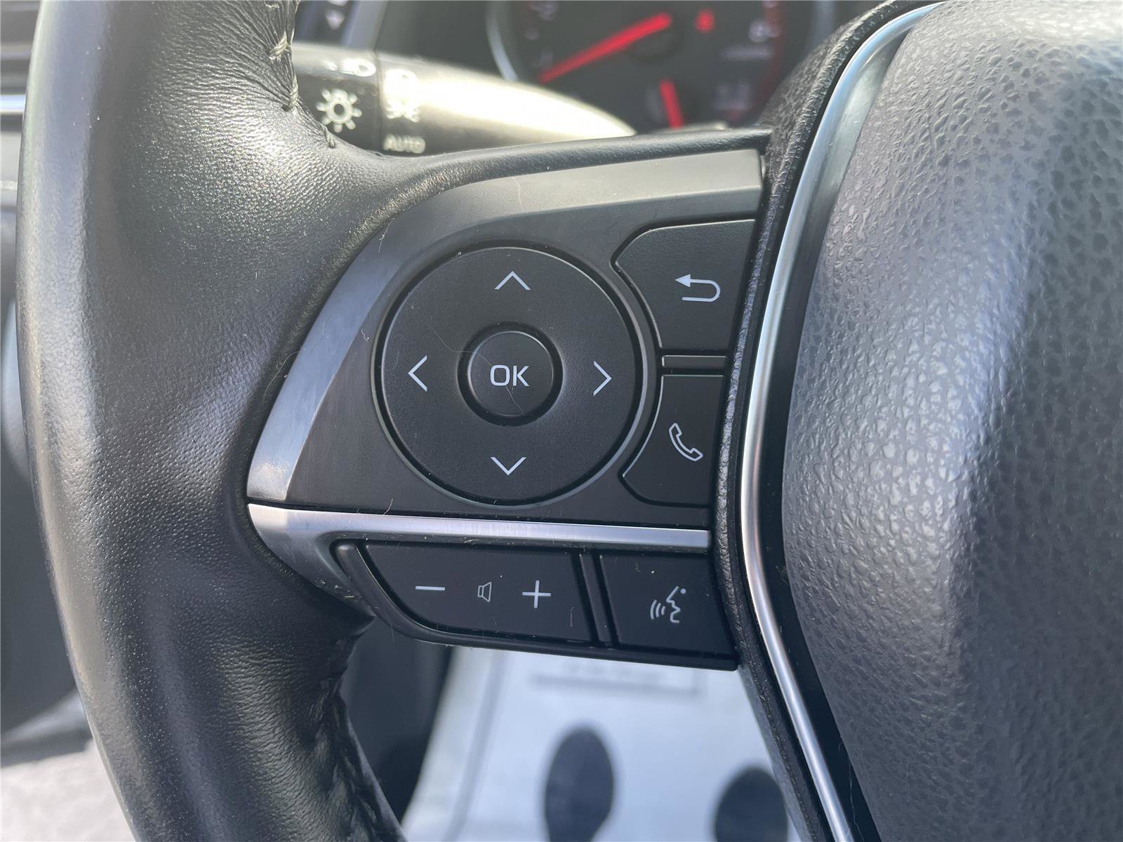 Used 2018 Toyota Camry XSE w/ Driver Assist Package FWD image 16