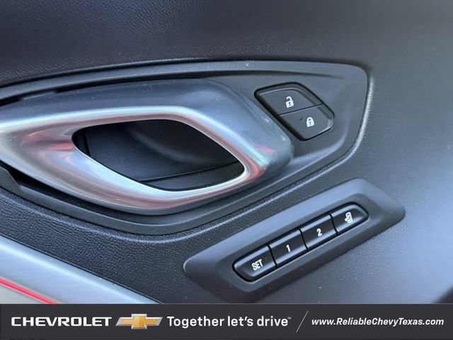 Used 2022 Chevrolet Camaro SS RWD image 29