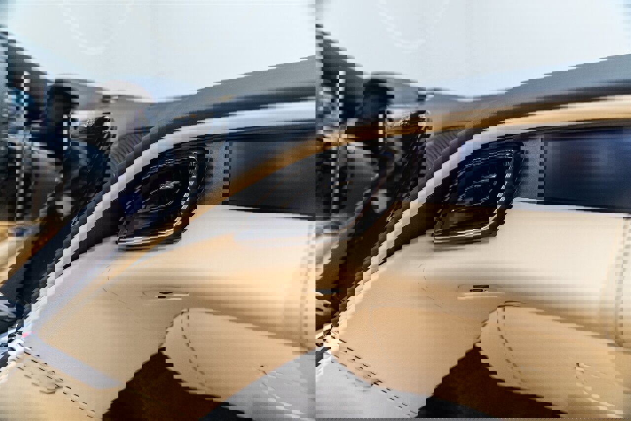 Used 2025 Ferrari Roma Spider image 71