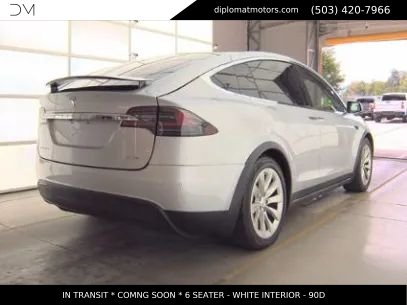 Used 2017 Tesla Model X 90D AWD/4WD image 5