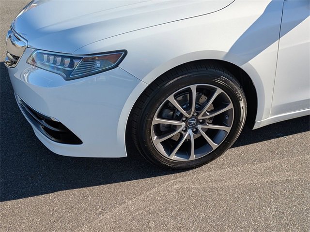 Used 2017 Acura TLX V6 SH-AWD w/ Technology Pkg image 9