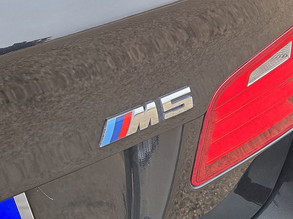 Used 2015 BMW M5 RWD image 12
