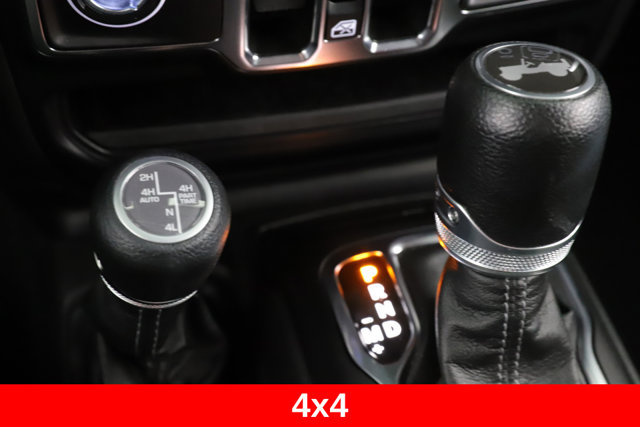 Used 2024 Jeep Wrangler Unlimited Sahara AWD/4WD image 24