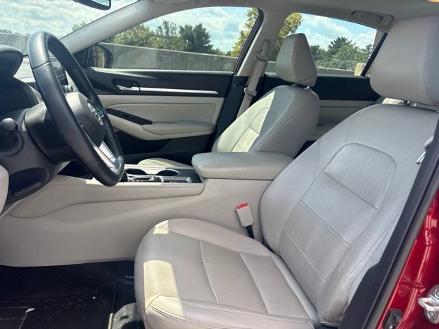 Used 2019 Nissan Altima 2.5 Platinum AWD/4WD image 3