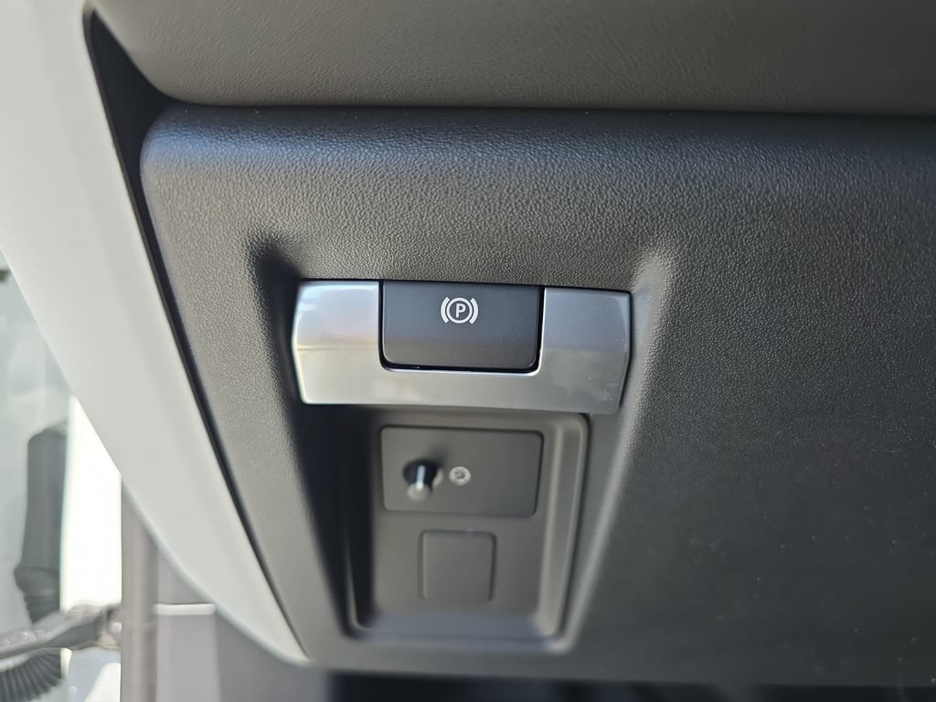 New 2026 Land Rover Defender 110 S AWD/4WD image 27