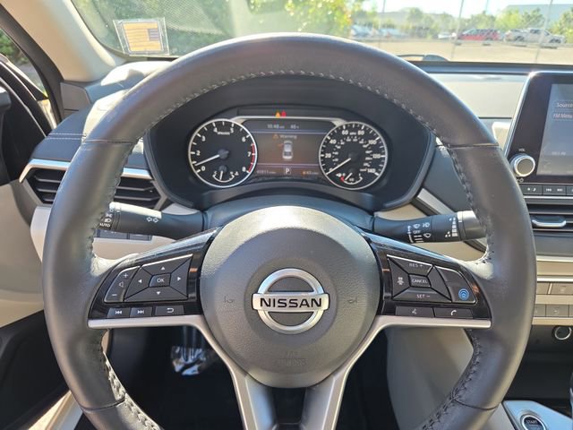 Used 2021 Nissan Altima 2.5 SV w/ SV Premium Package image 22