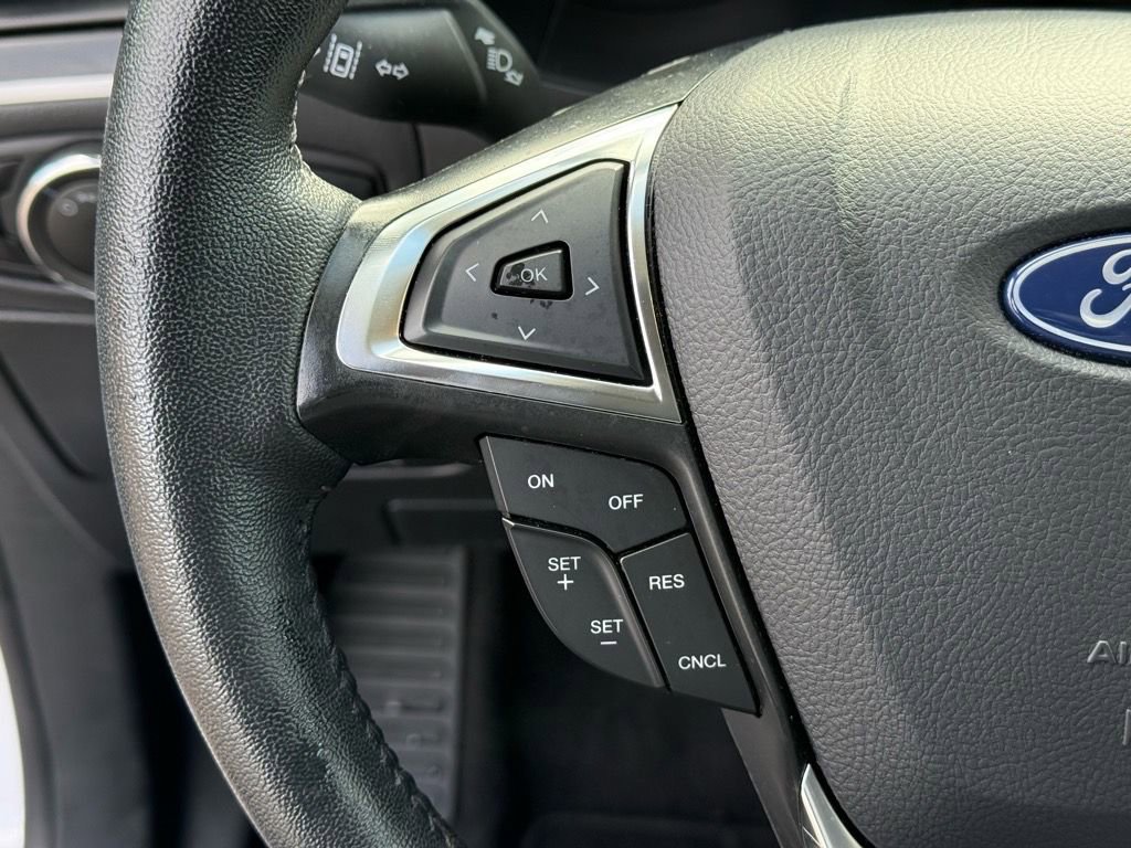 Used 2024 Ford Edge SEL image 20